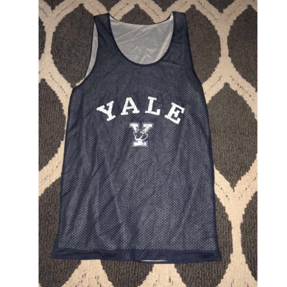 Reversible Yale Tank